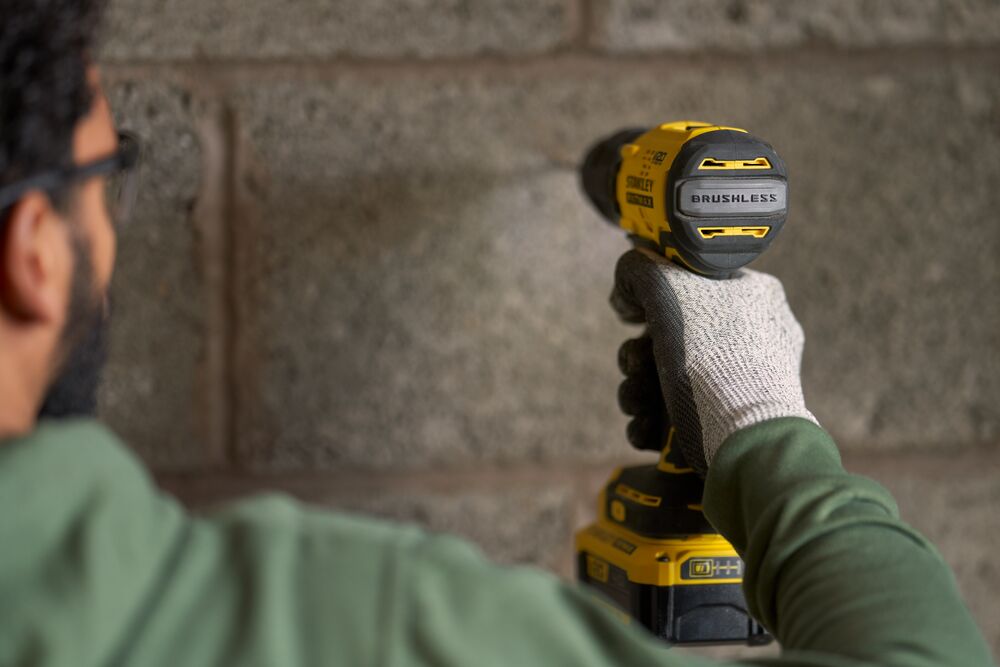 18V/2x4Ah FATMAX Akku-Schlagbohrschrauber (STANLEY SFMCD715M2K-QW)