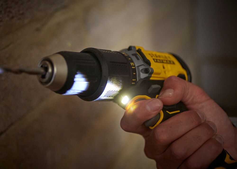 18V/2x4Ah FATMAX Akku-Schlagbohrschrauber (STANLEY SFMCD715M2K-QW)