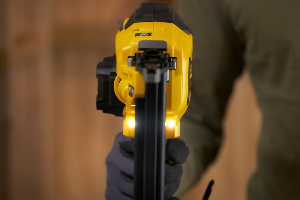 18V V20 18G Nagler (Einzelgerät) (STANLEY SFMCN618B-XJ)