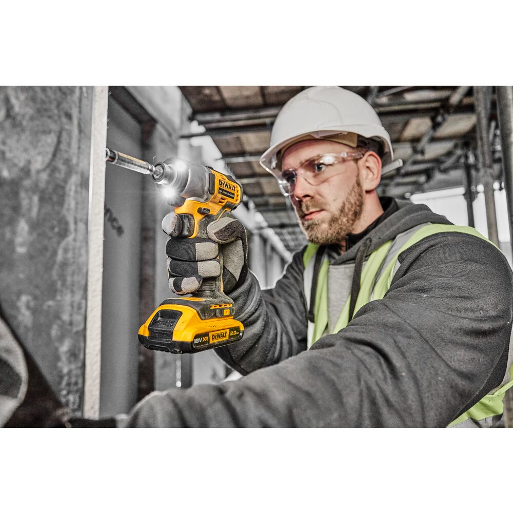 18V/2x2Ah Akku-Schlagschrauber, 1/4", Basic (DeWALT DCF840D2T-QW)