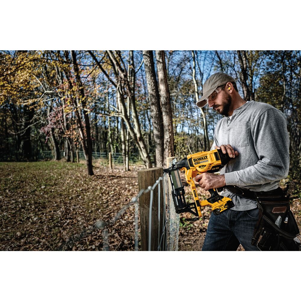 18V/2x5Ah XR Akku-Nagel- & Klammergeräte, Zauntacker (DeWALT DCFS950P2-QW)