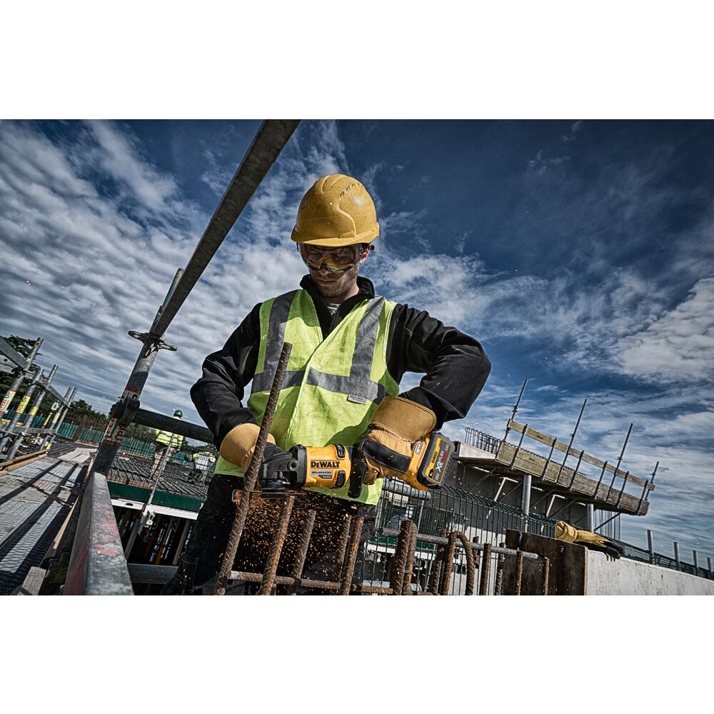 18V/2x6Ah Akku-Winkelschleifer 125mm (bürstenlos) (DeWALT DCG418T2-QW)