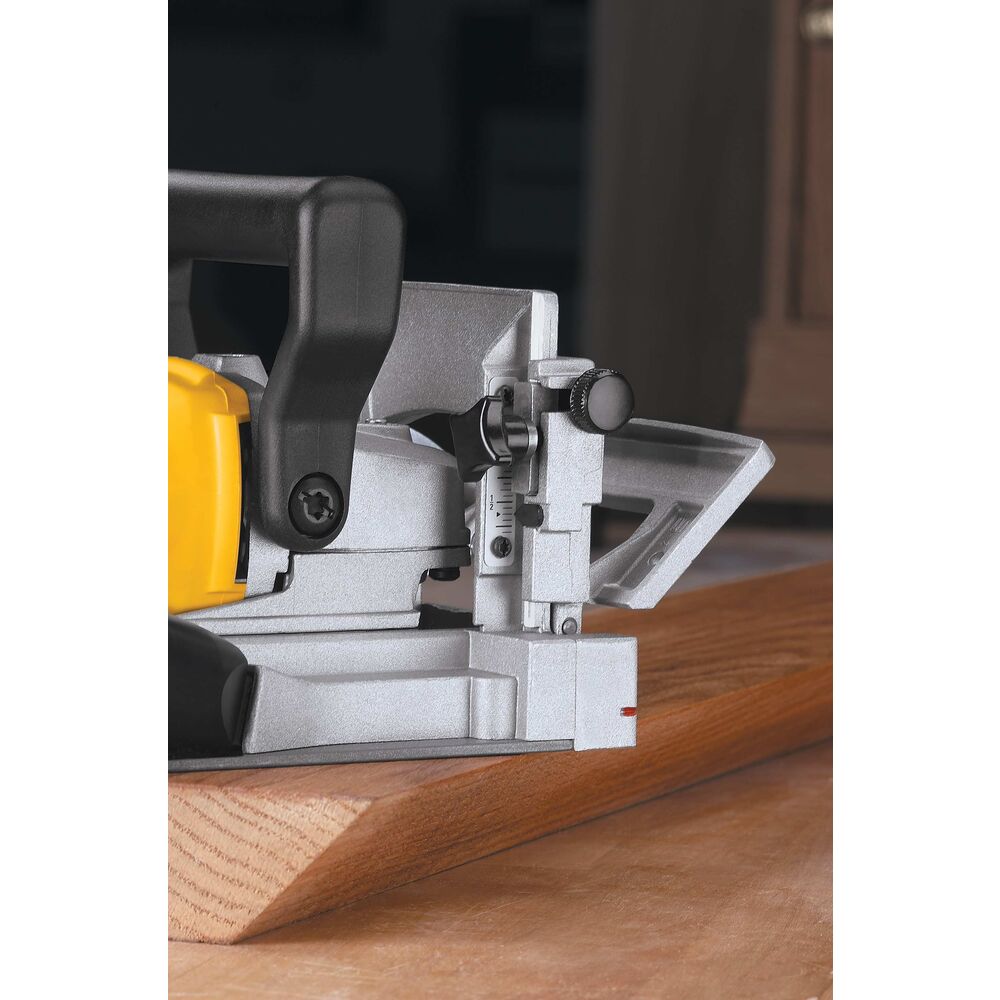 600 W / 220 V Lamellendübelfräse im Koffer (DeWALT DW682K-QS)