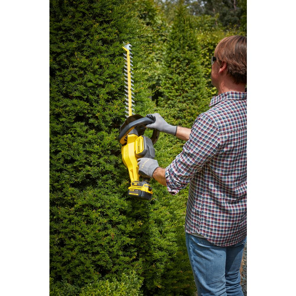 18V/4.0Ah Akku Heckenschere 55 cm (STANLEY SFMCHT855M1-QW)
