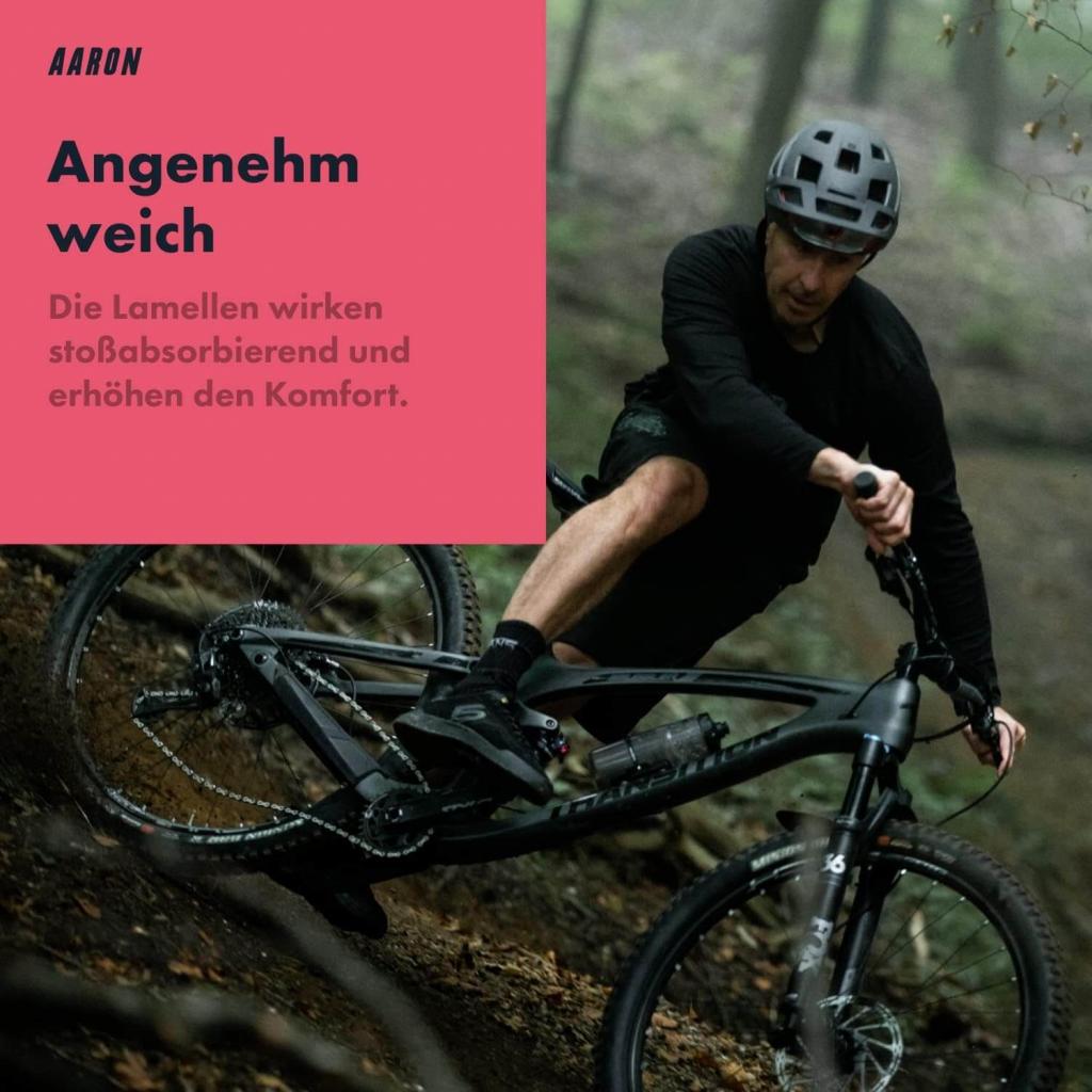 AARON MTB & BMX Fahrradgriffe, sportliche Lenkergriffe aus rutschfestem Gummi in Schwarz